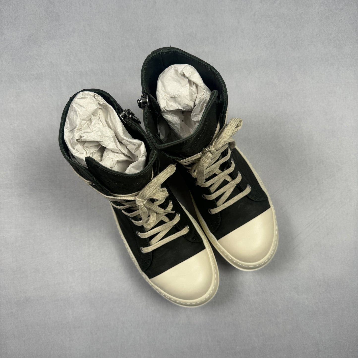 FW24 Men’s Ramones Sneakers (40)