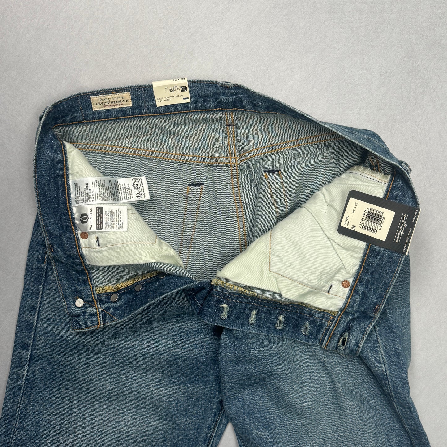 2022 Premium Redline Selvedge 501 Jeans (Blue)
