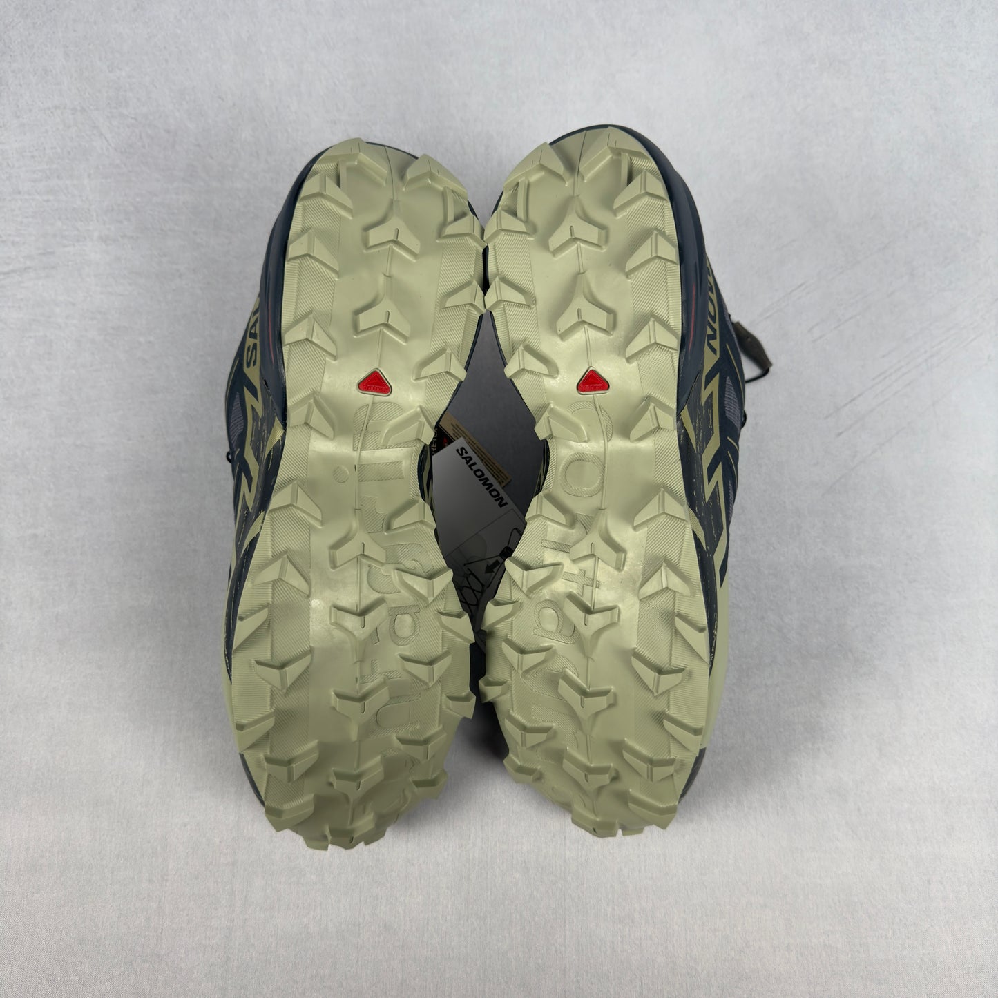 Gore-Tex Speedcross 6 Sneakers (10.5M/11.5W)