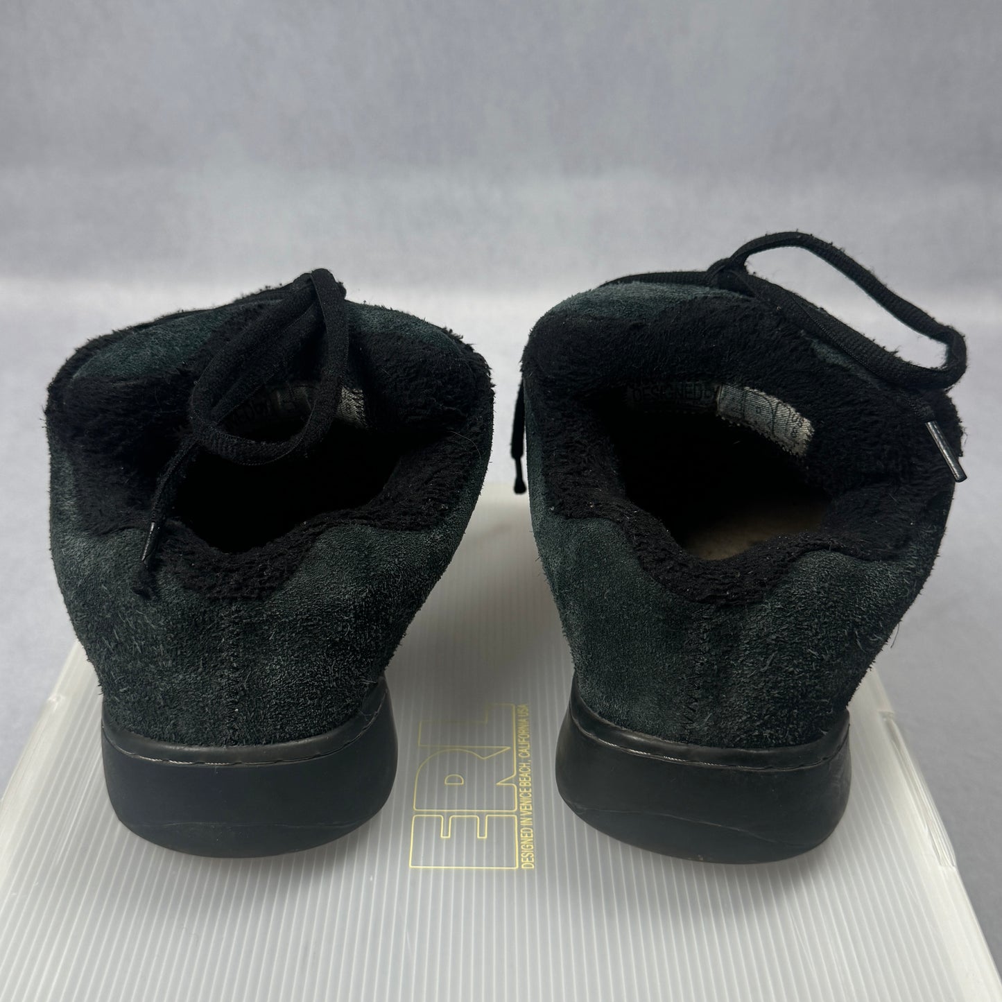 Suede Vamp Skate Sneakers (Black)