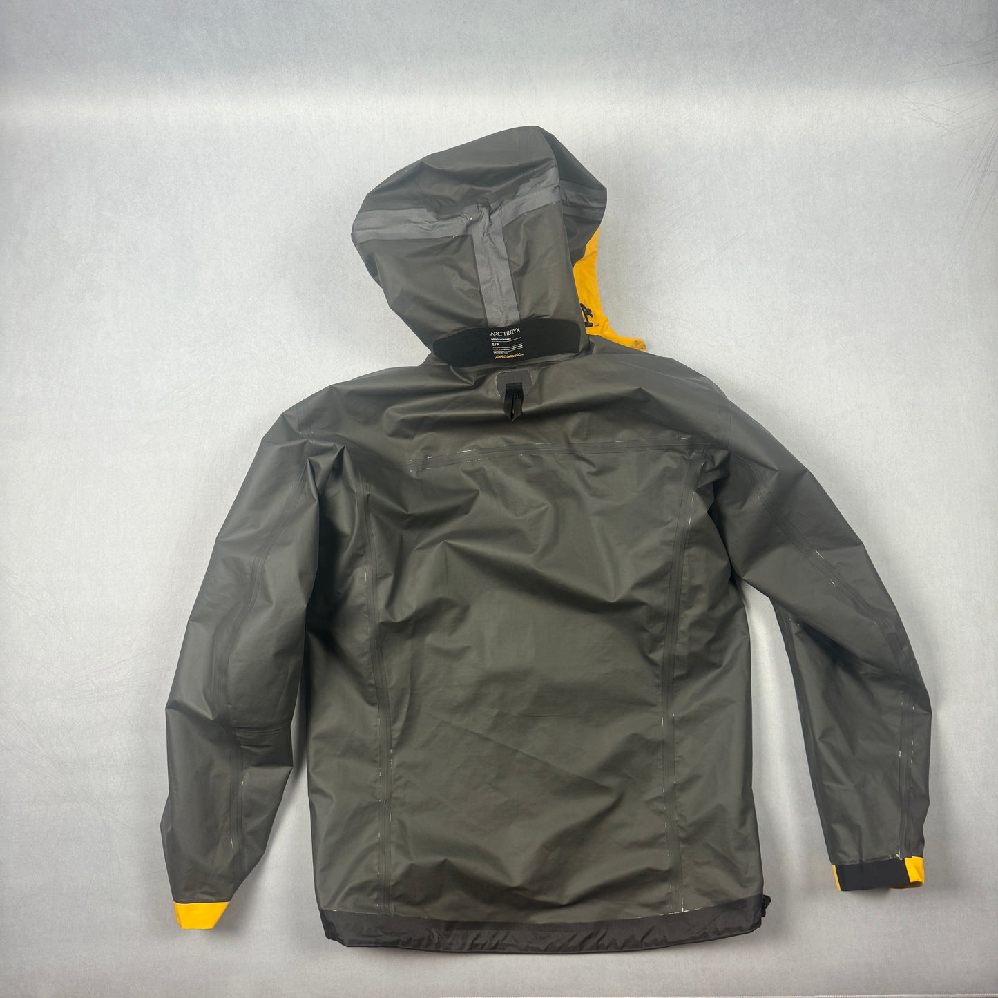 2018 Livestock Alpha SL Pullover Gore-Tex Jacket (S)