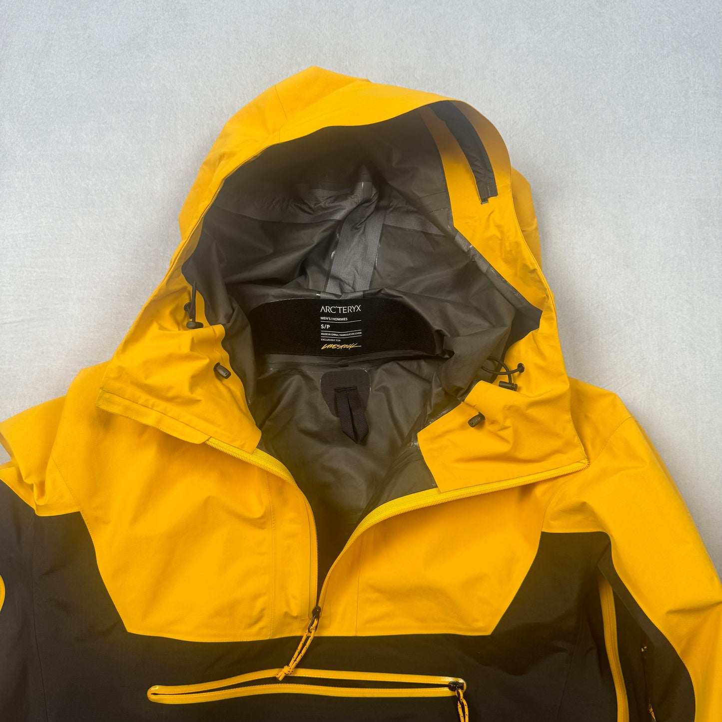 2018 Livestock Alpha SL Pullover Gore-Tex Jacket (S)