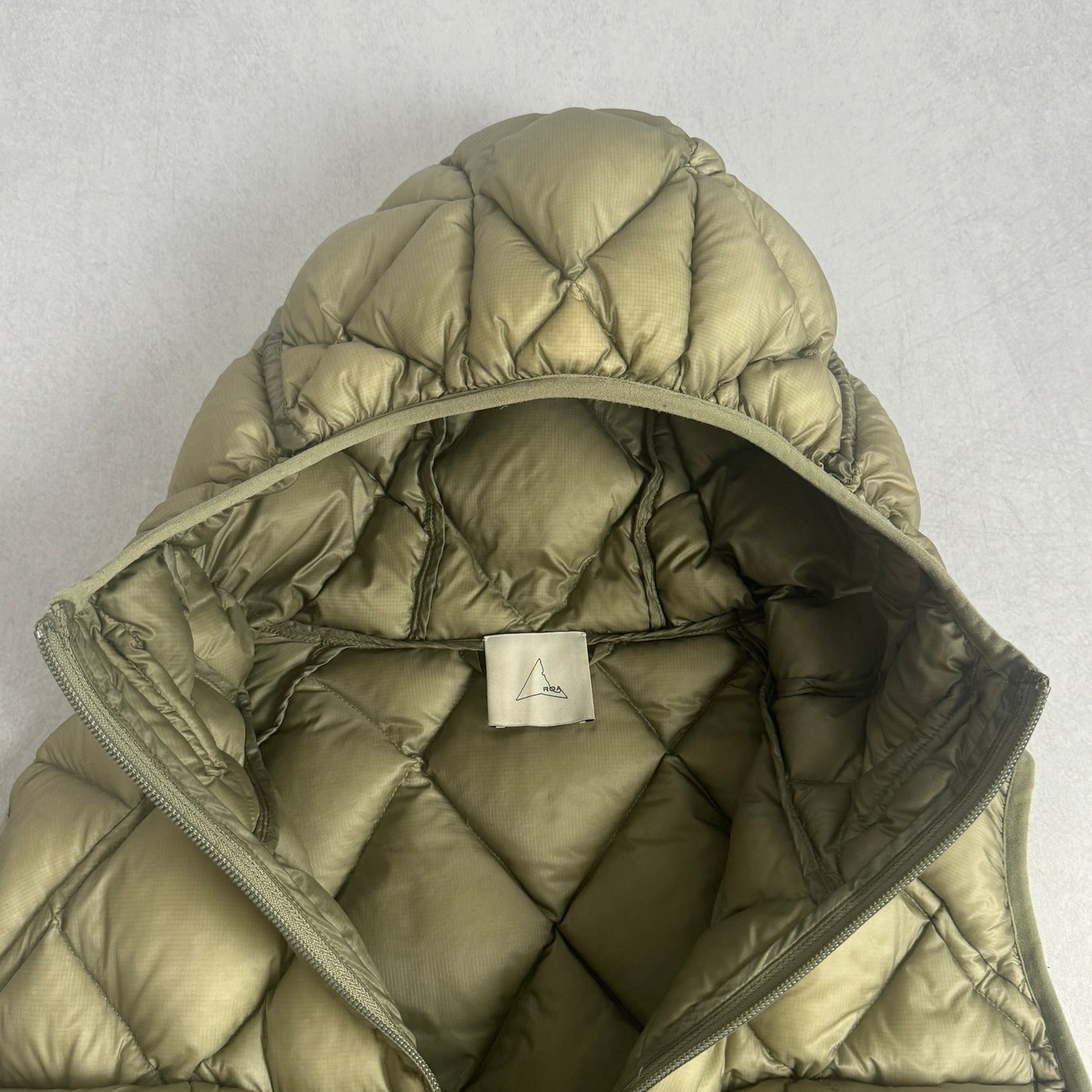 Quilted Hooded Down Vest (M)