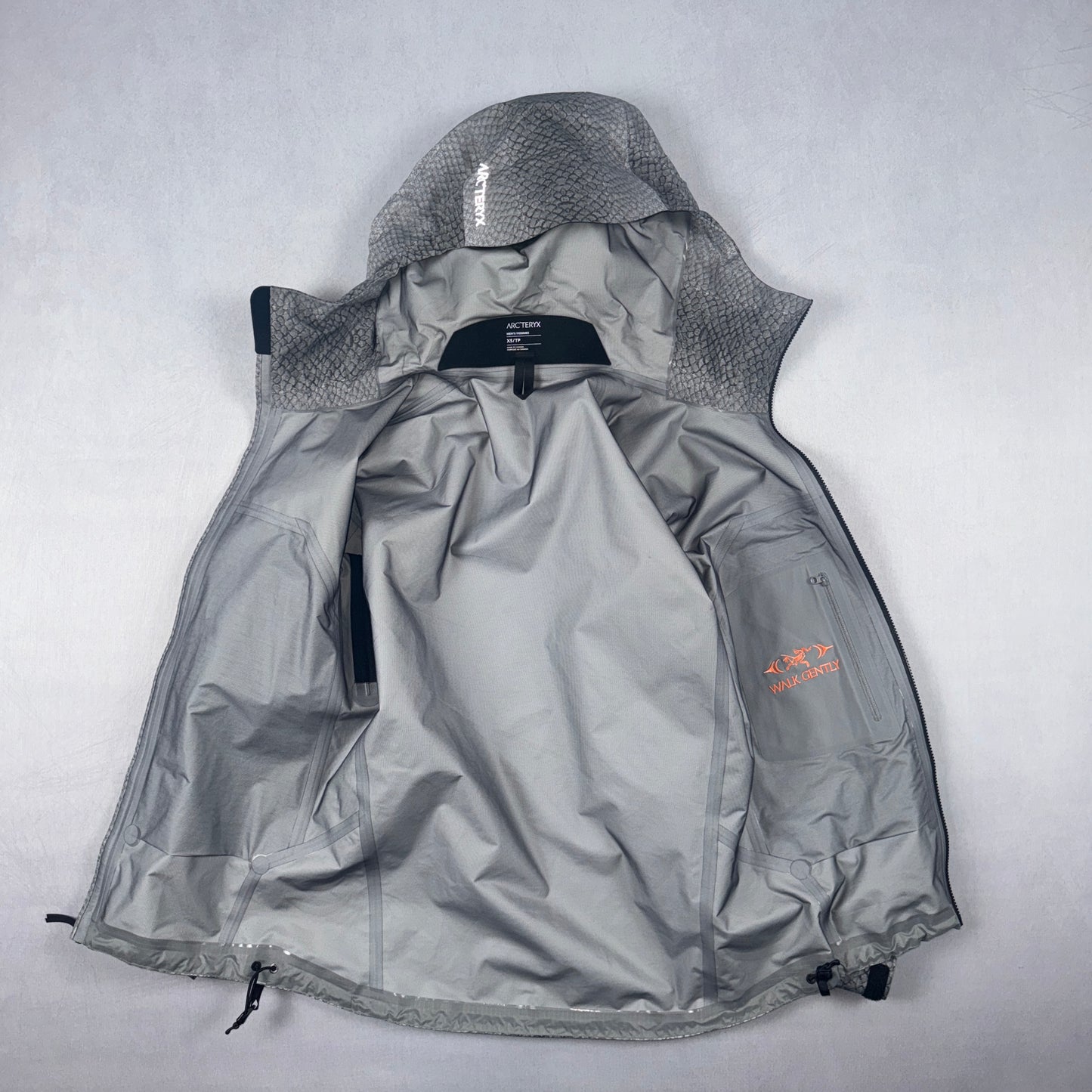 Walk Gently Beta SL Gore-Tex Jacket (XS)