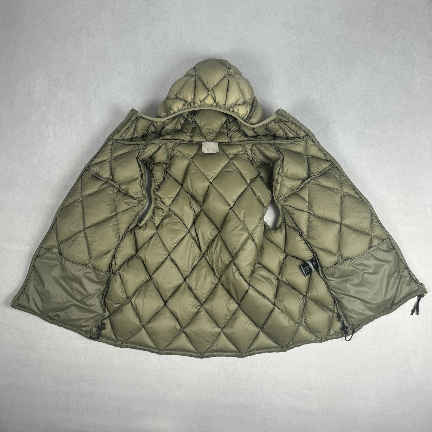 Quilted Hooded Down Vest (M)