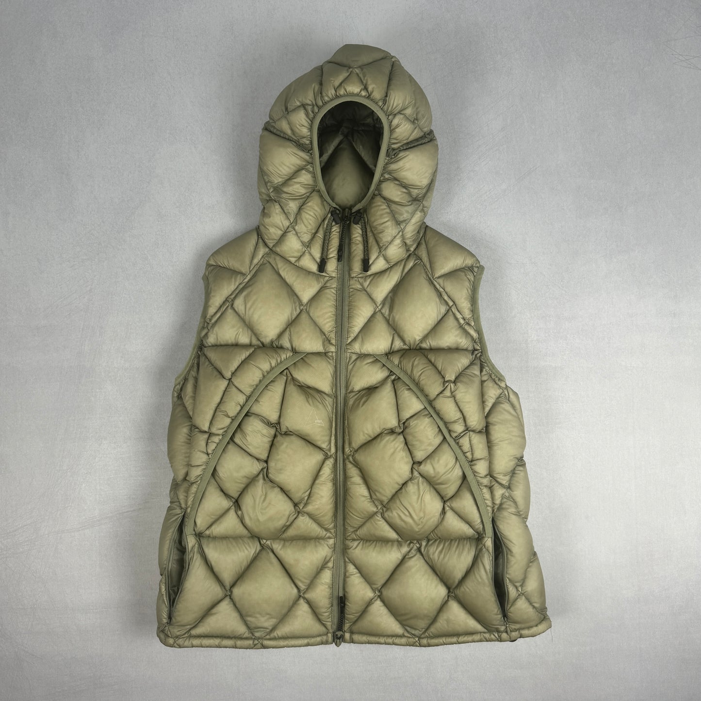 Quilted Hooded Down Vest (M)