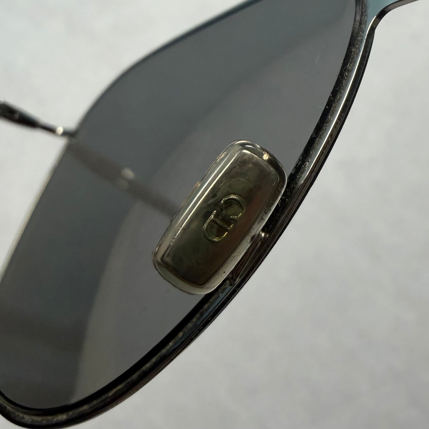 FW04 Silver Aviator Sunglasses