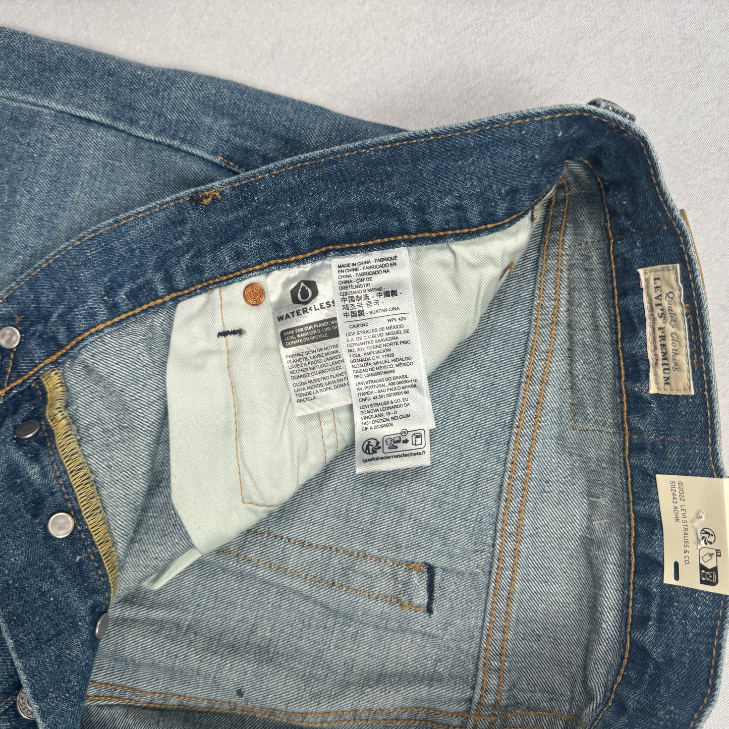 2022 Premium Redline Selvedge 501 Jeans (Blue)
