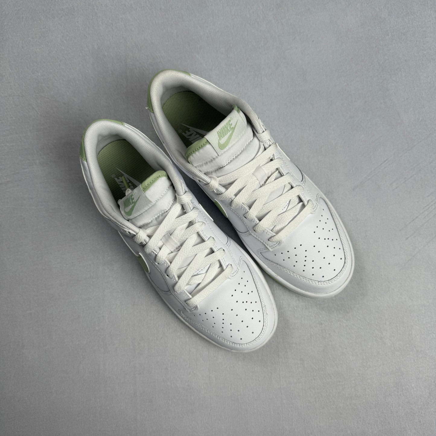 2023 Dunk Low Sneakers (Honeydew)