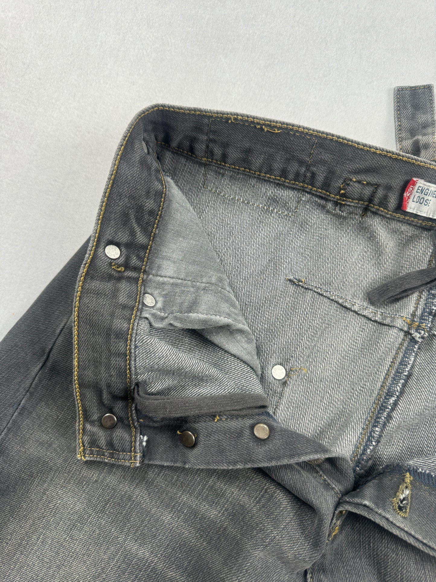 2000 Cinch Back Loose Fit Engineered Jeans