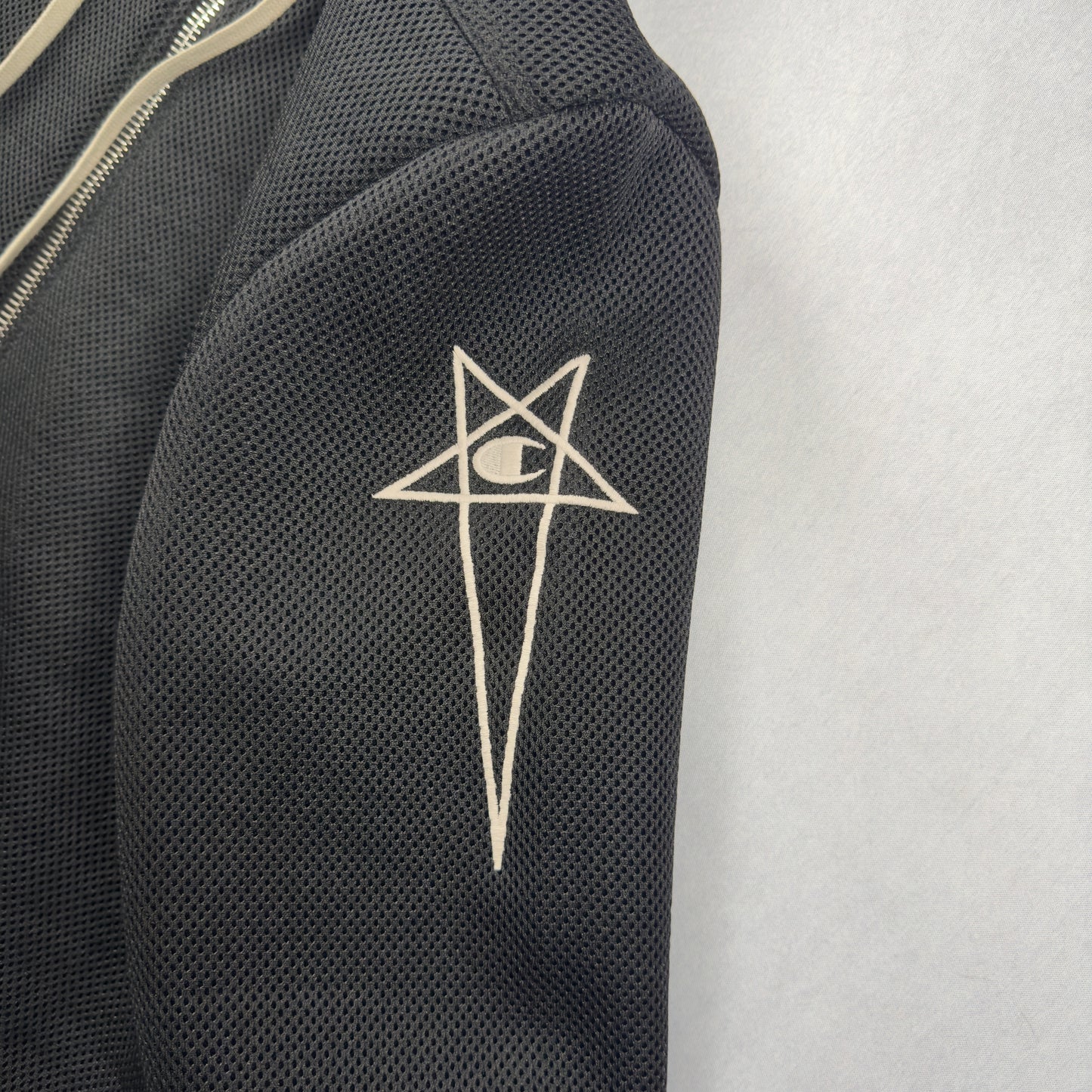 Champion Mesh Lined Jason Hoodie (L)
