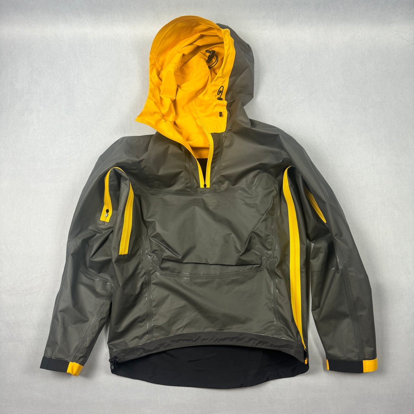 2018 Livestock Alpha SL Pullover Gore-Tex Jacket (S)
