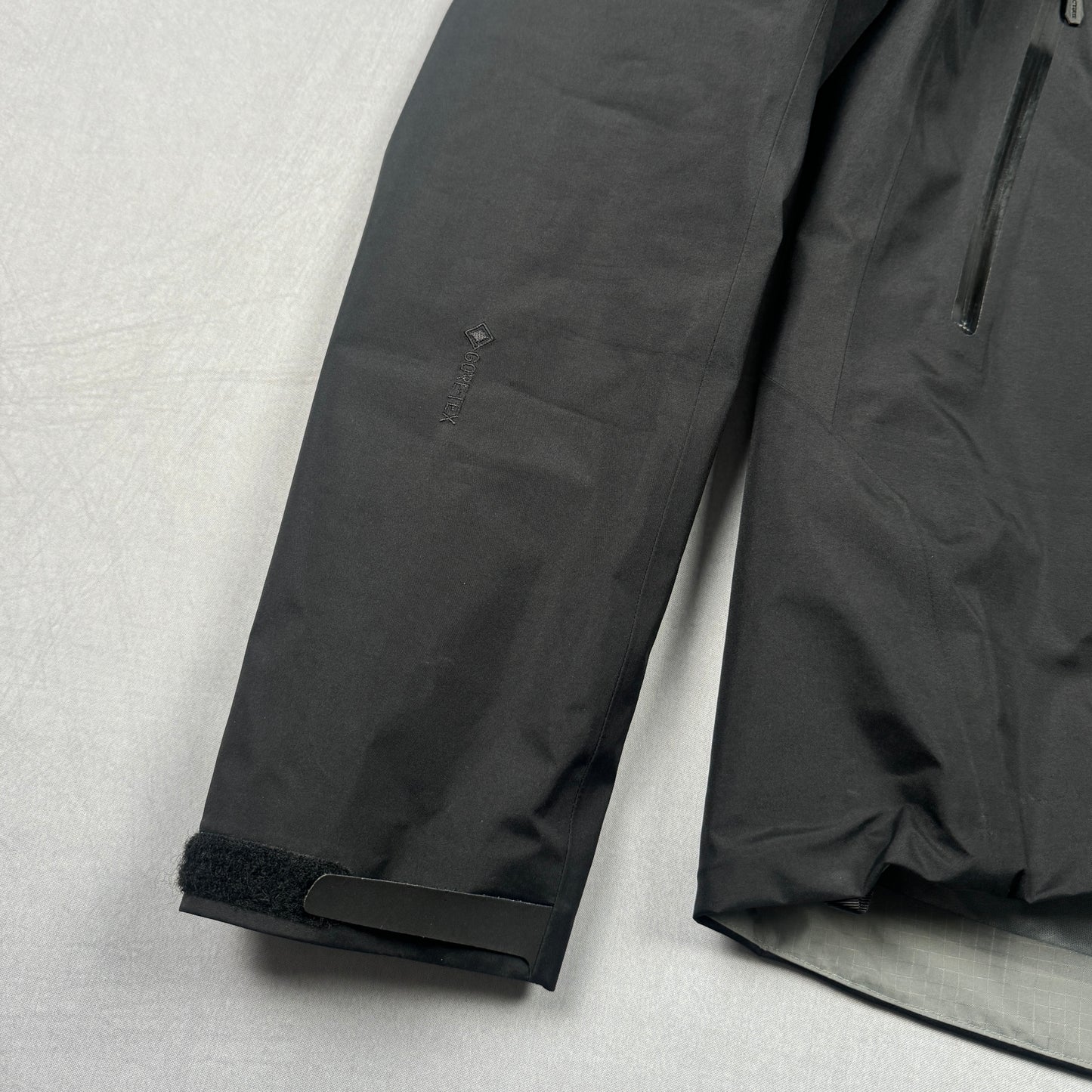 SS24 Gore-tex “Beta SL” Rain Jacket (S)