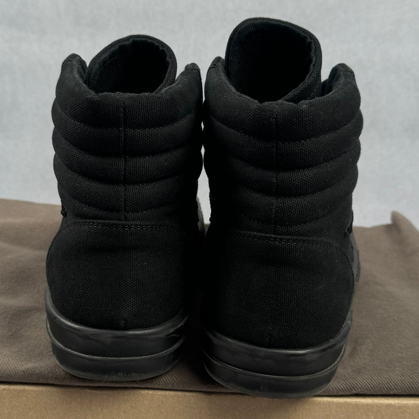 SS21 Vintage Canvas Sneakers