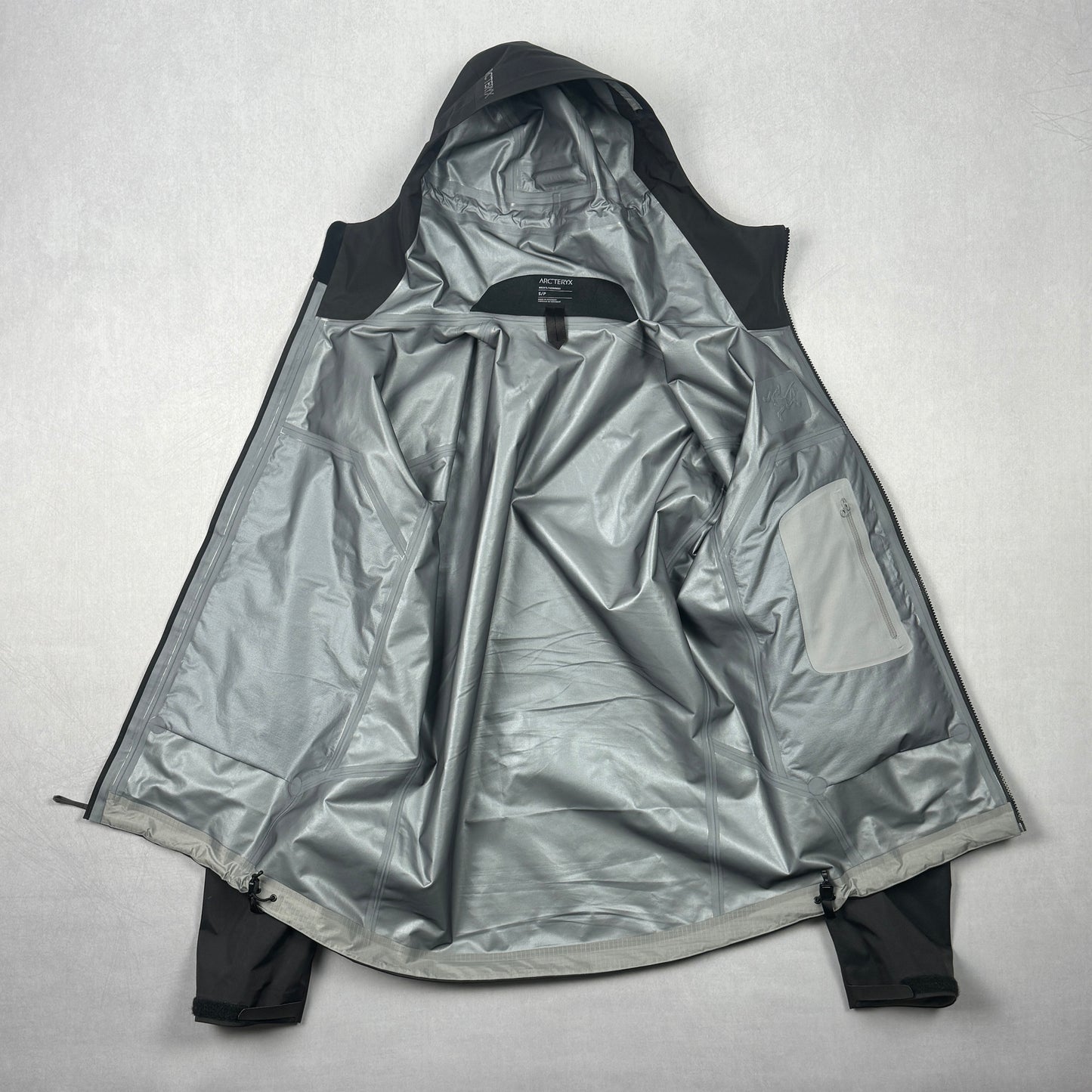 SS24 Gore-tex “Beta SL” Rain Jacket (S)
