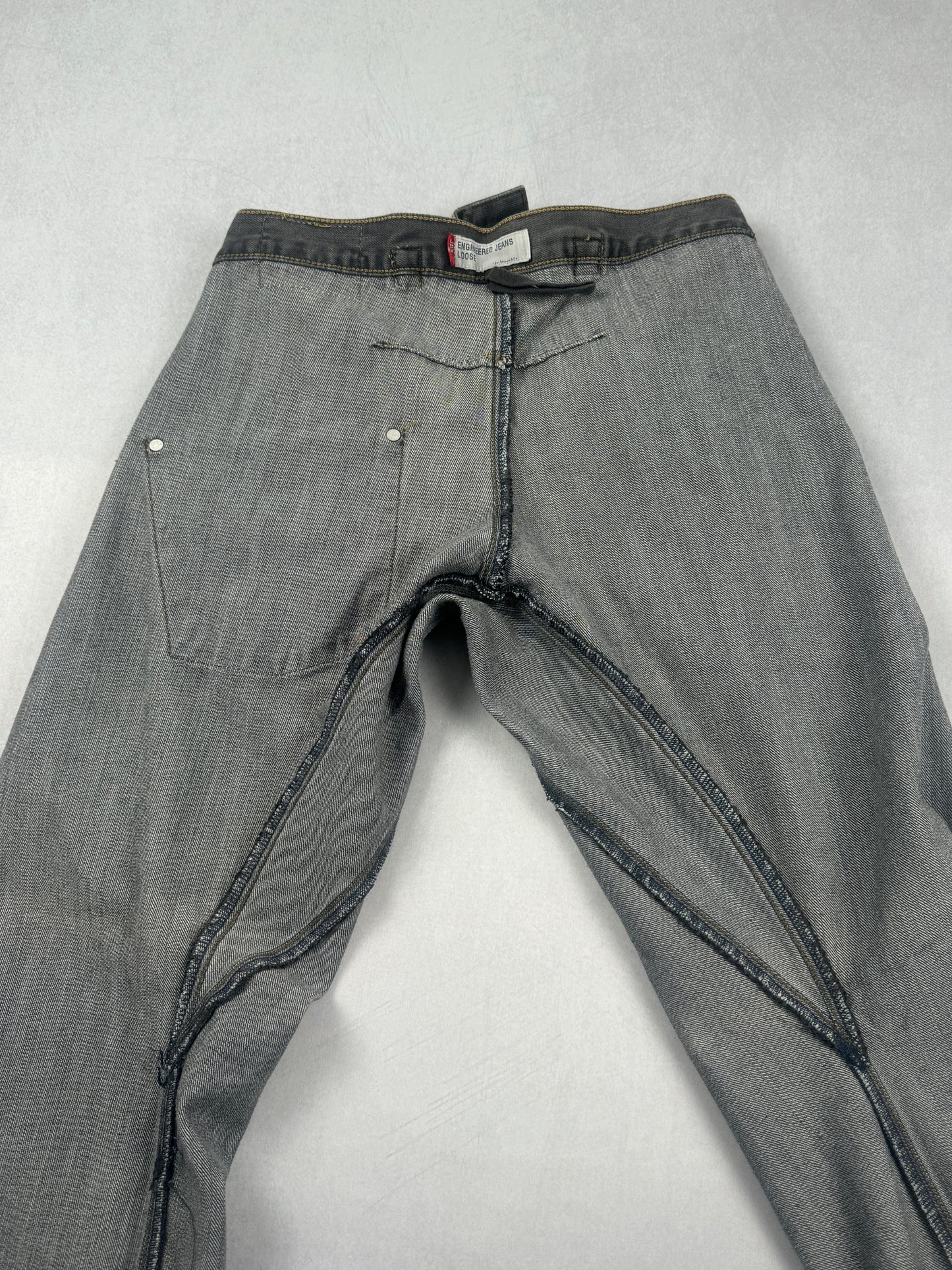 2000 Cinch Back Loose Fit Engineered Jeans