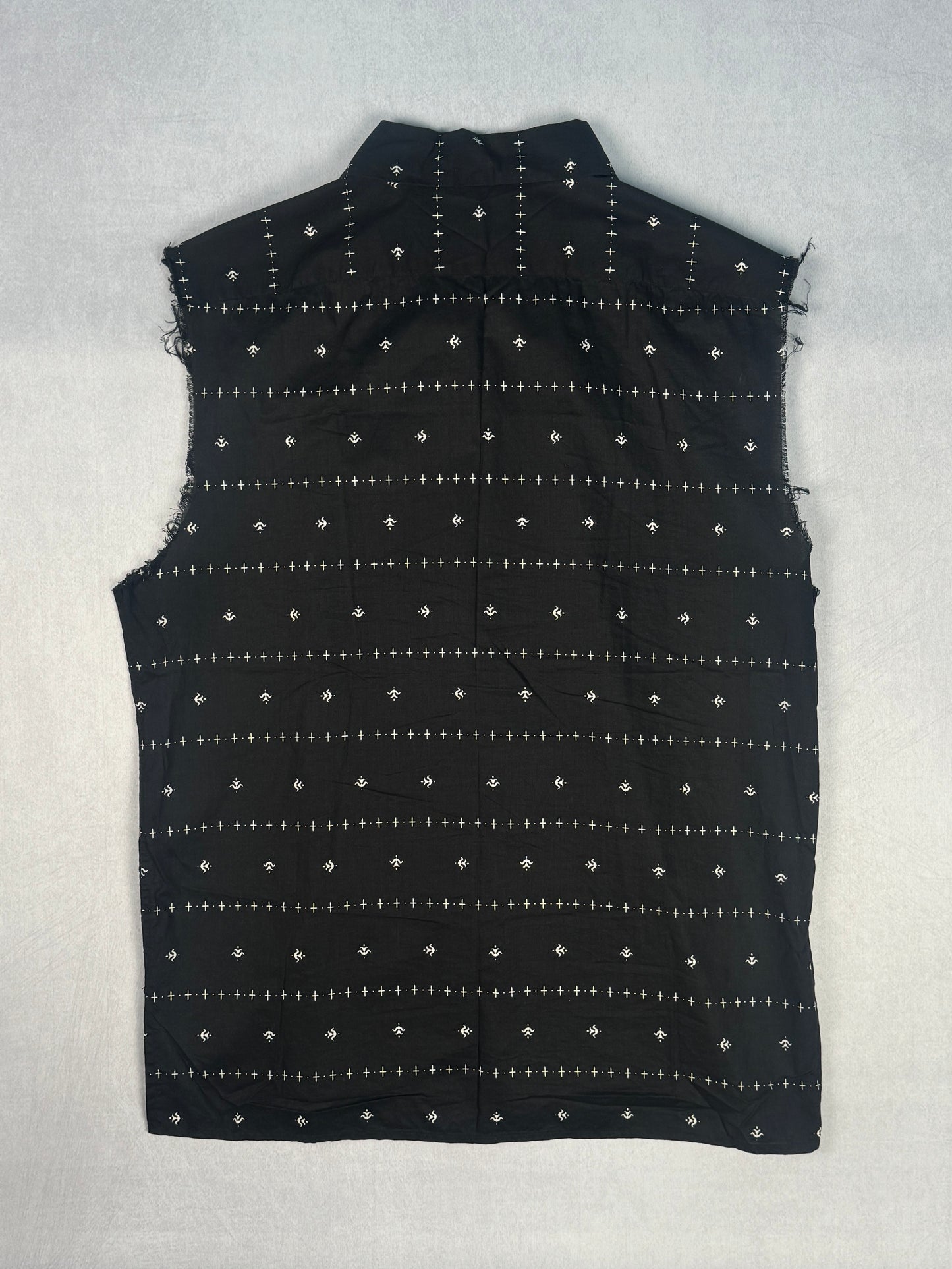 SS19 Sleeveless Button-Up Shirt