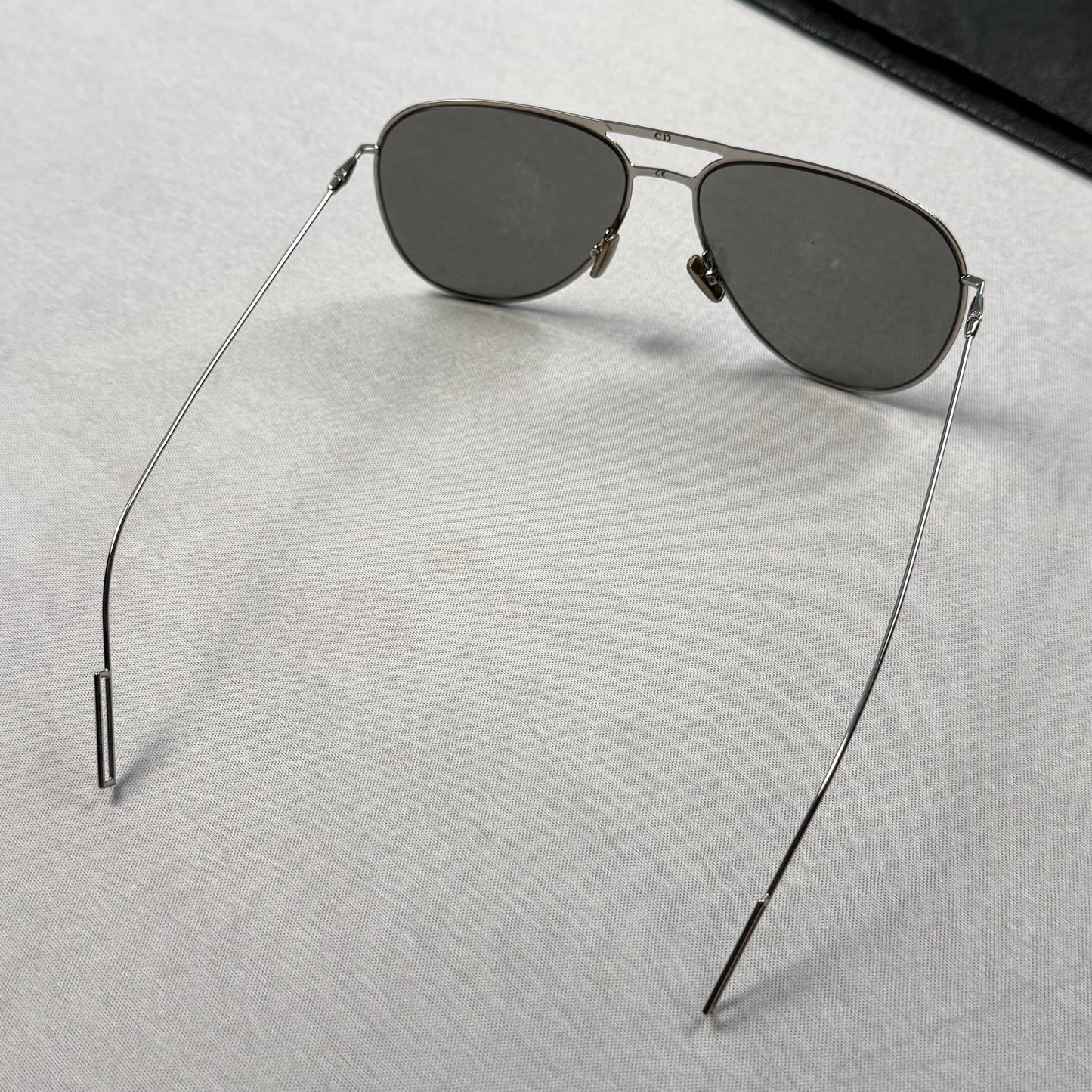 FW04 Silver Aviator Sunglasses