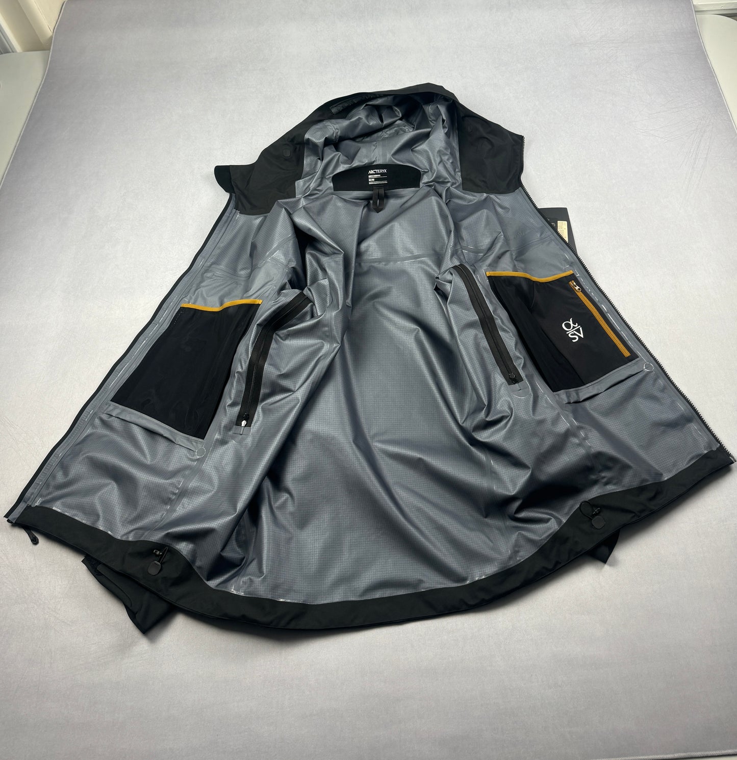 FW25 Alpha SV Alpine Shell Jacket